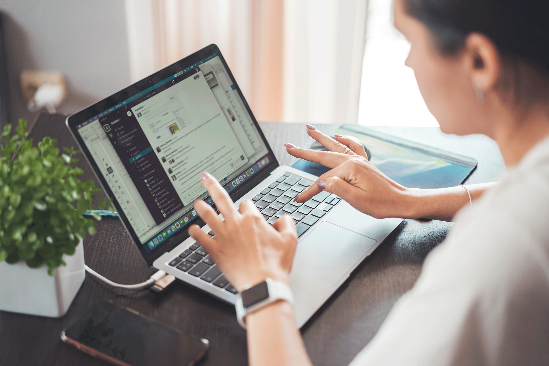 Read more about the article The Role of Digital Literacy in Today’s Educational Landscape